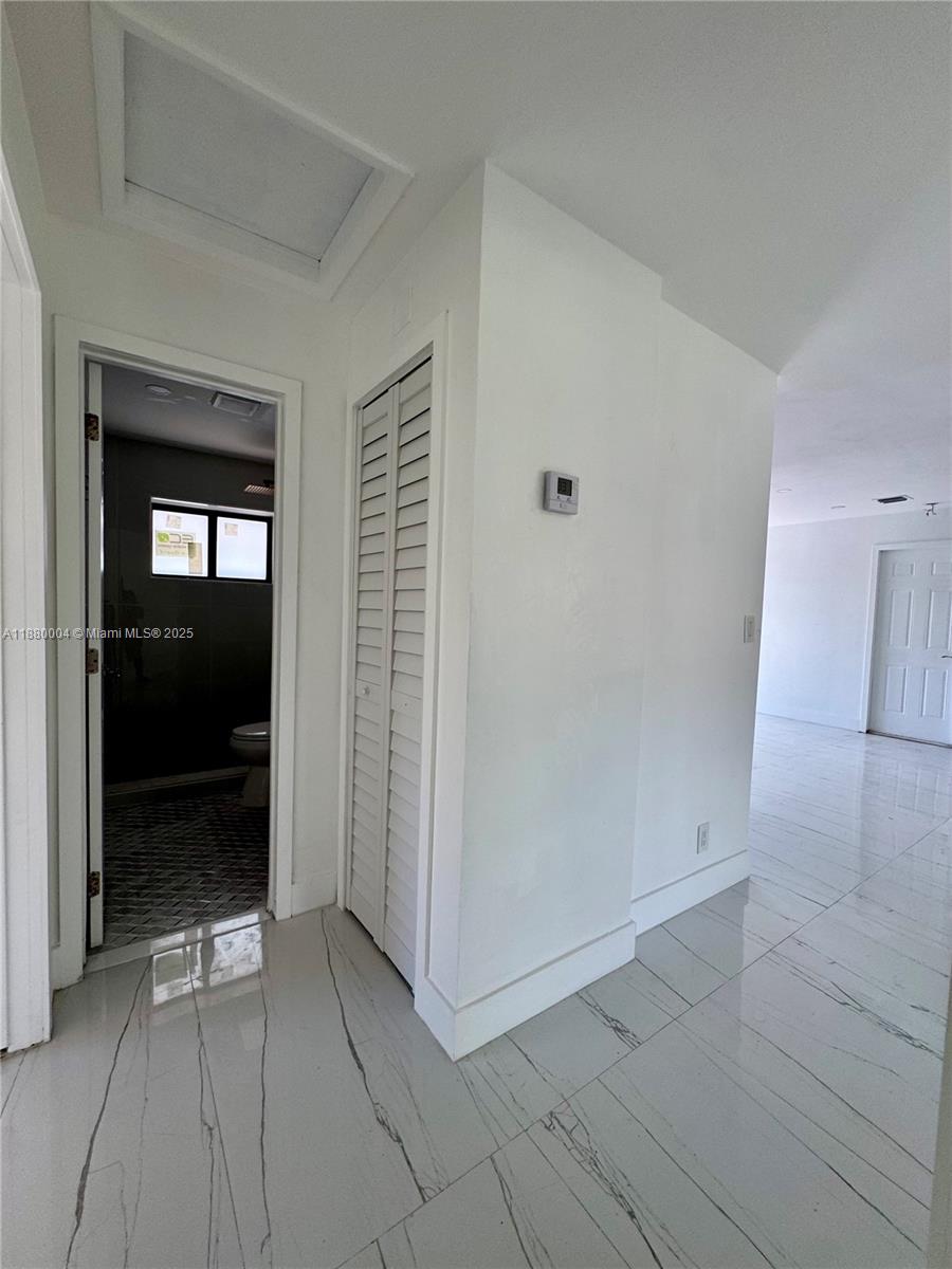 LAKEVIEW HEIGHTS NO 2 - Residential Lease