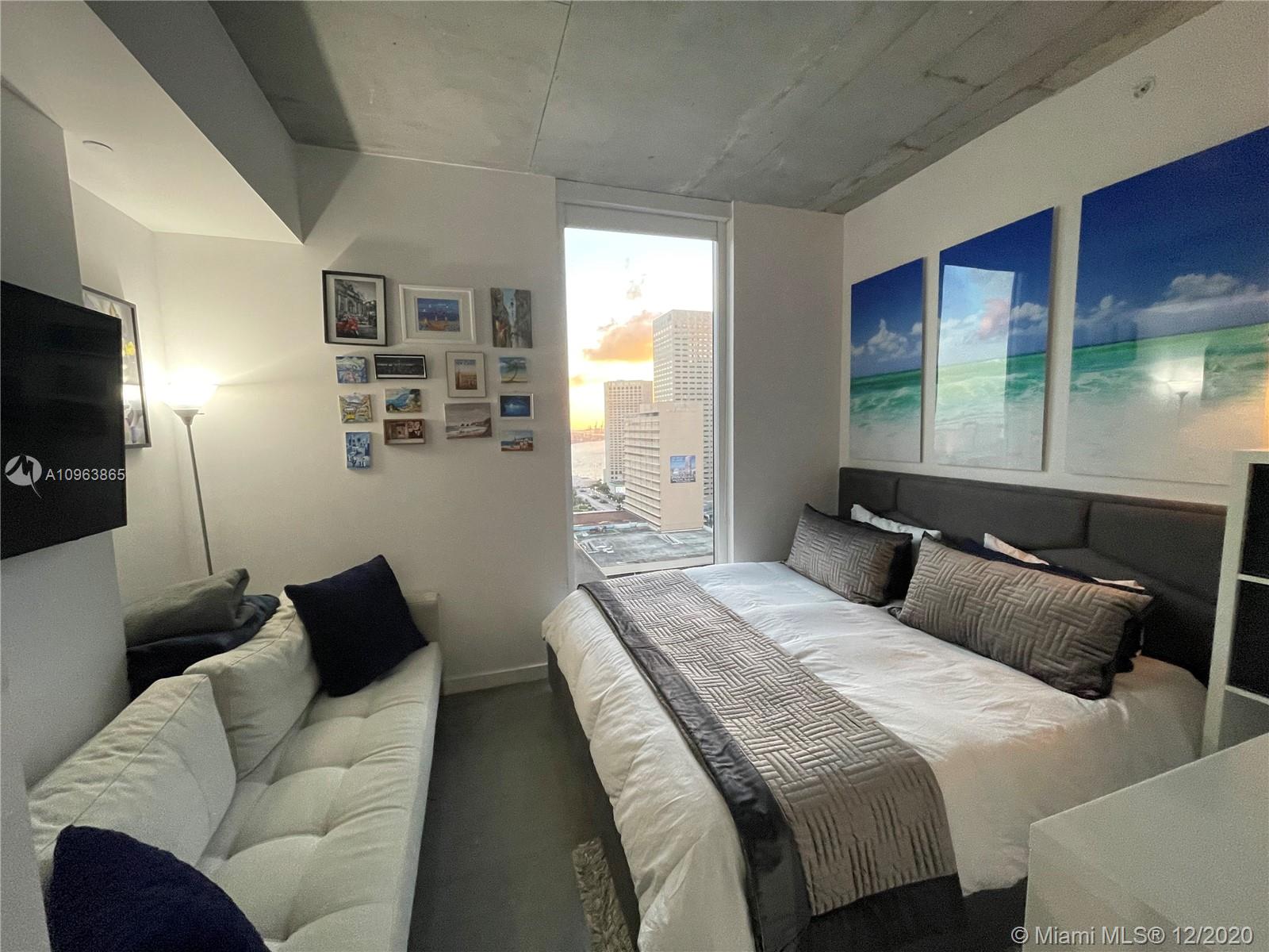 CENTRO CONDO - Residential Lease