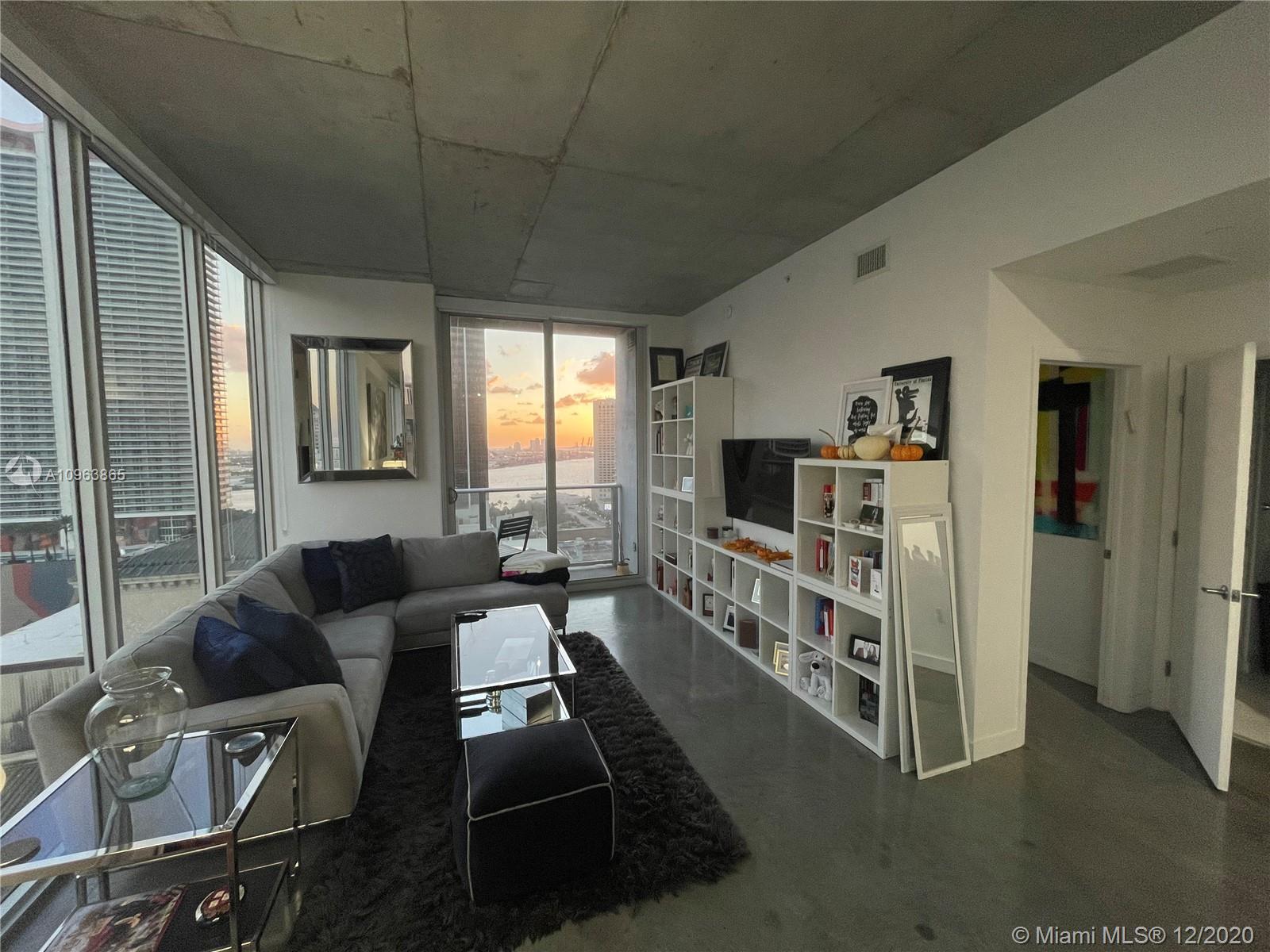 CENTRO CONDO - Residential Lease