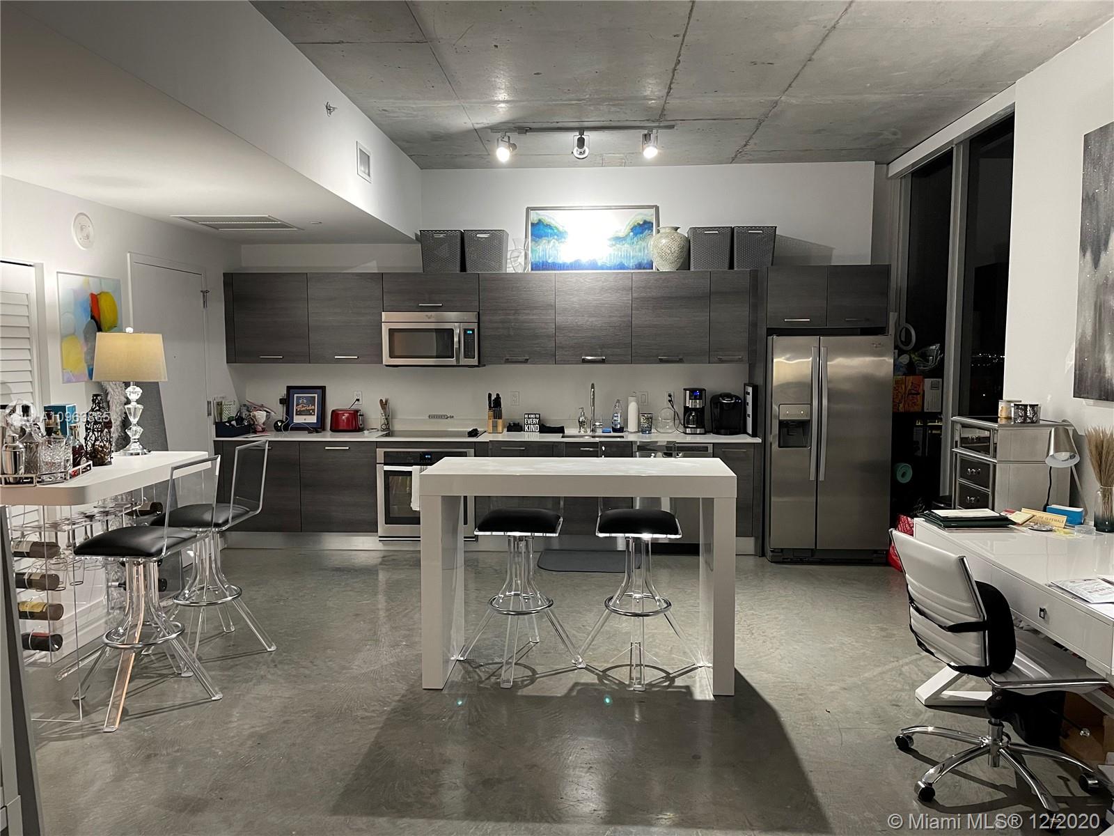 CENTRO CONDO - Residential Lease