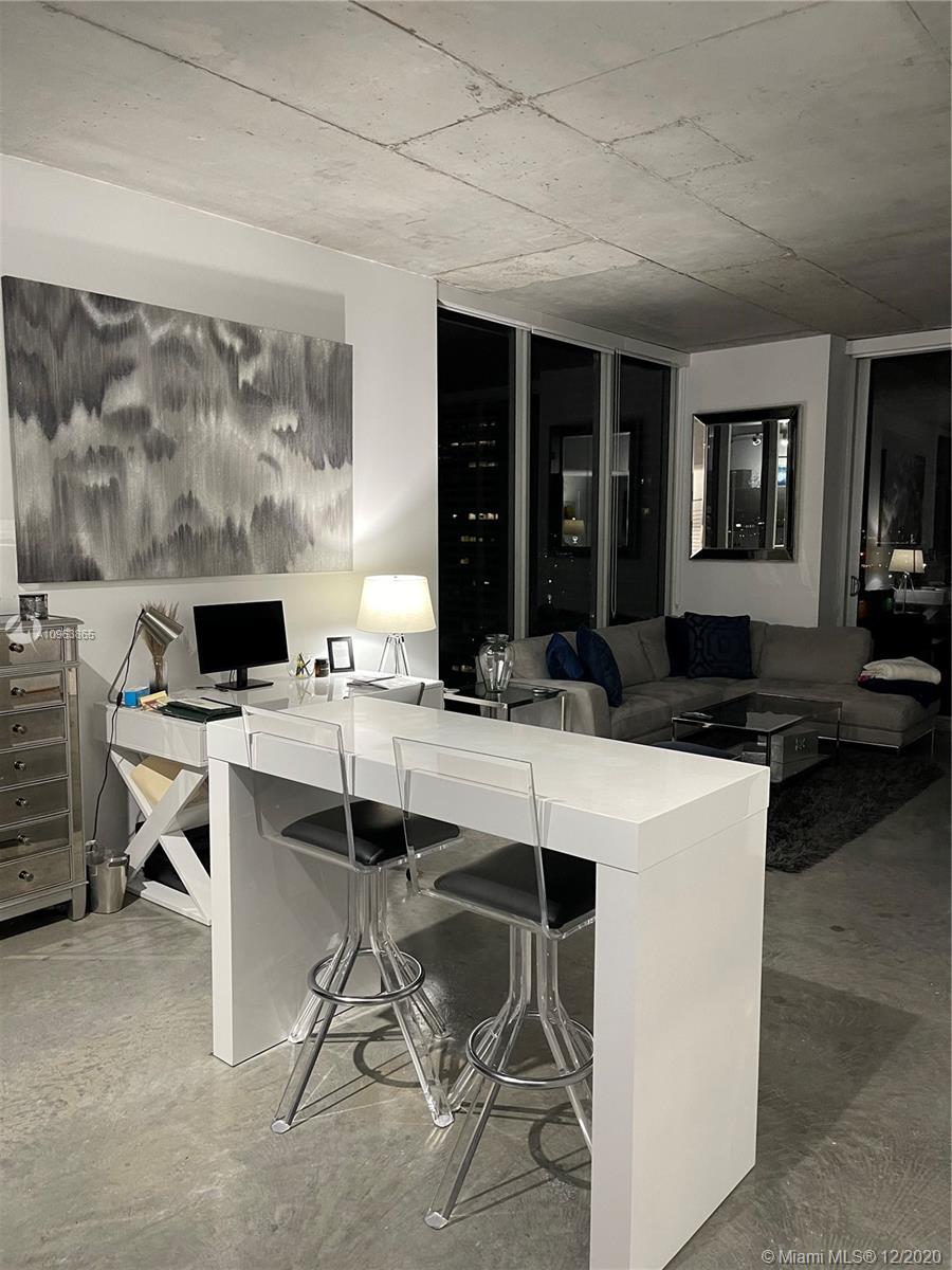 CENTRO CONDO - Residential Lease