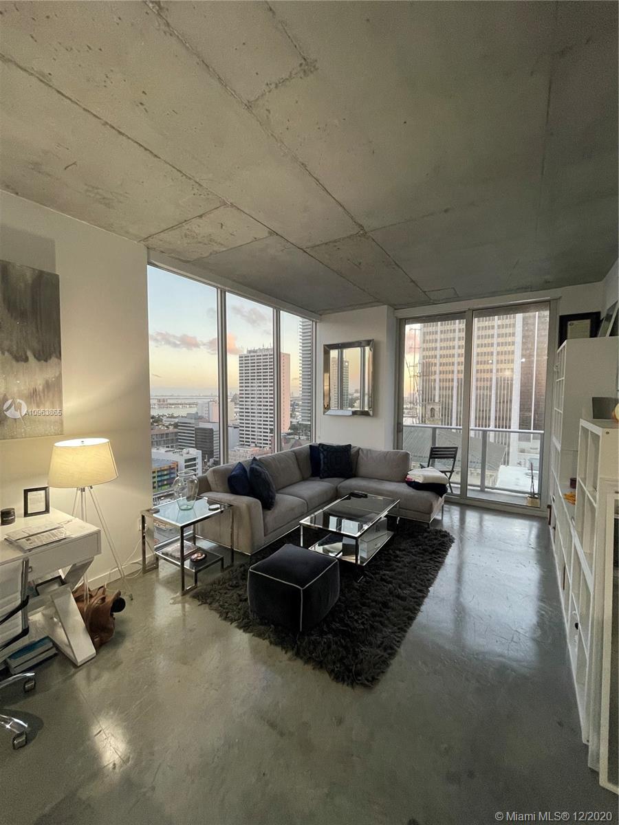 CENTRO CONDO - Residential Lease