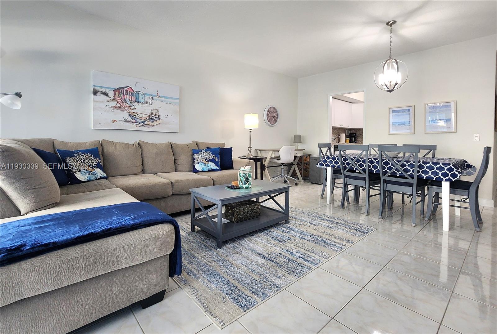 ALEXANDER TOWERS CONDO - Residential