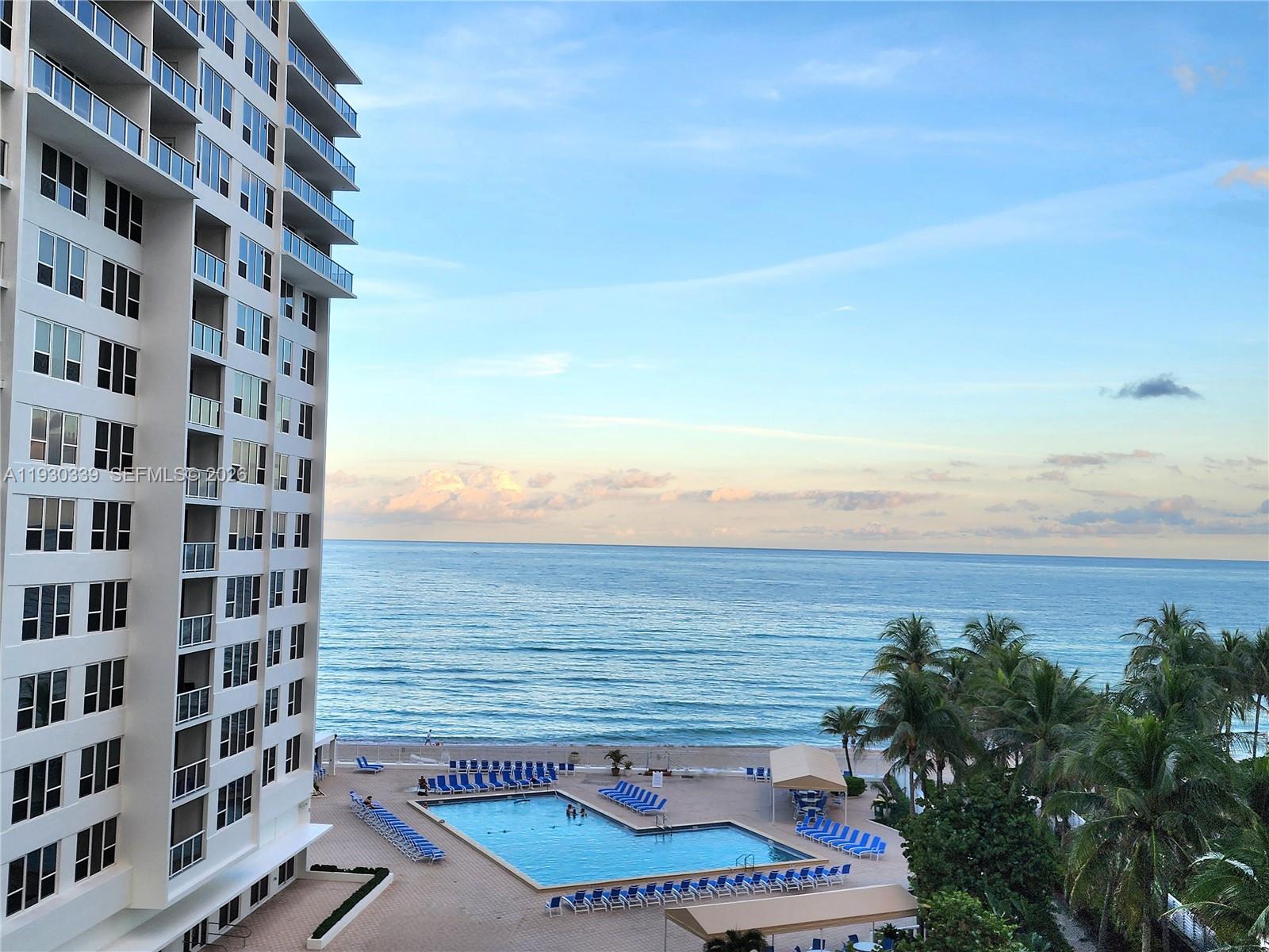 ALEXANDER TOWERS CONDO - Residential