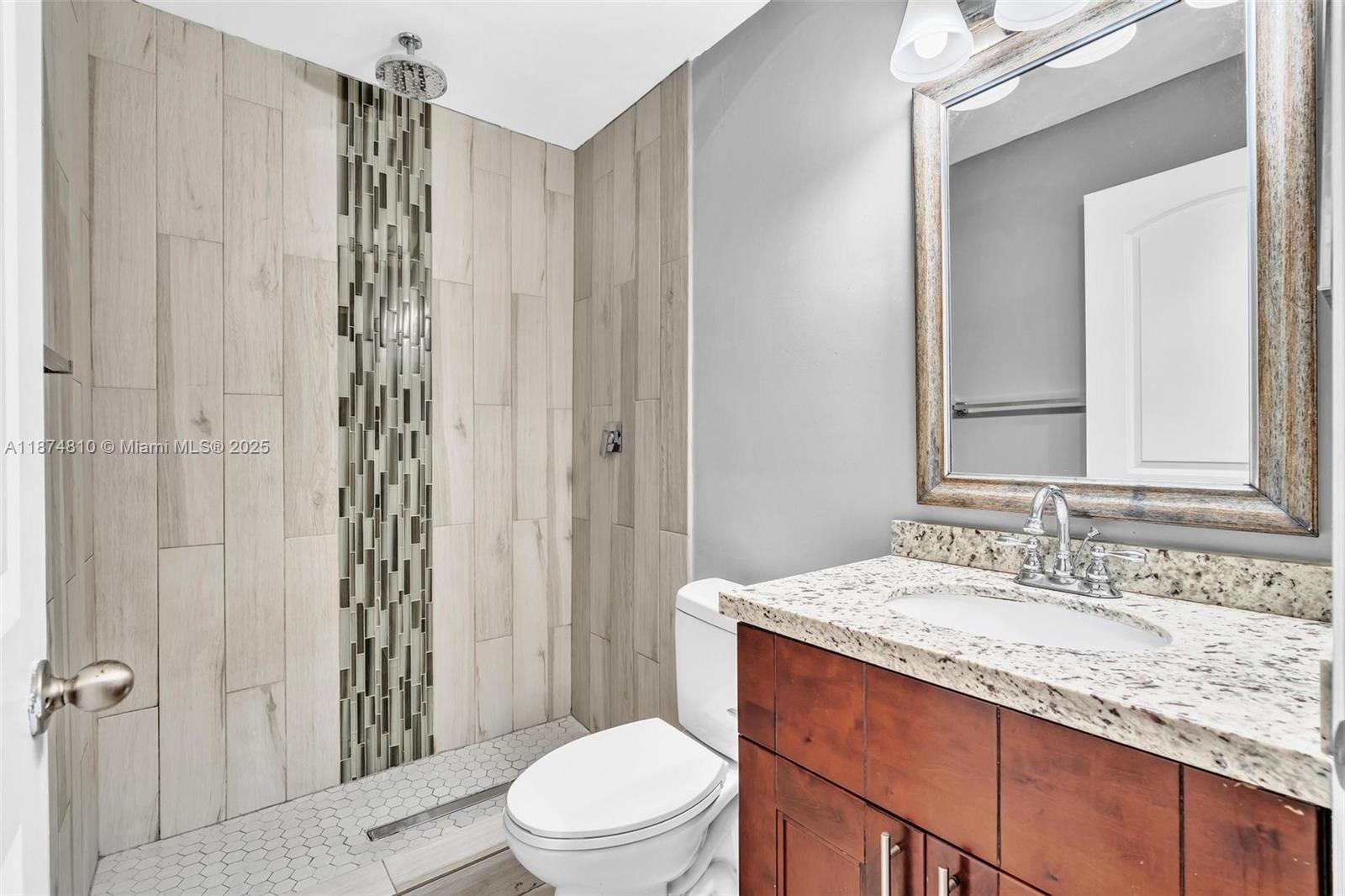 SUMMER LAKE - Residential Lease