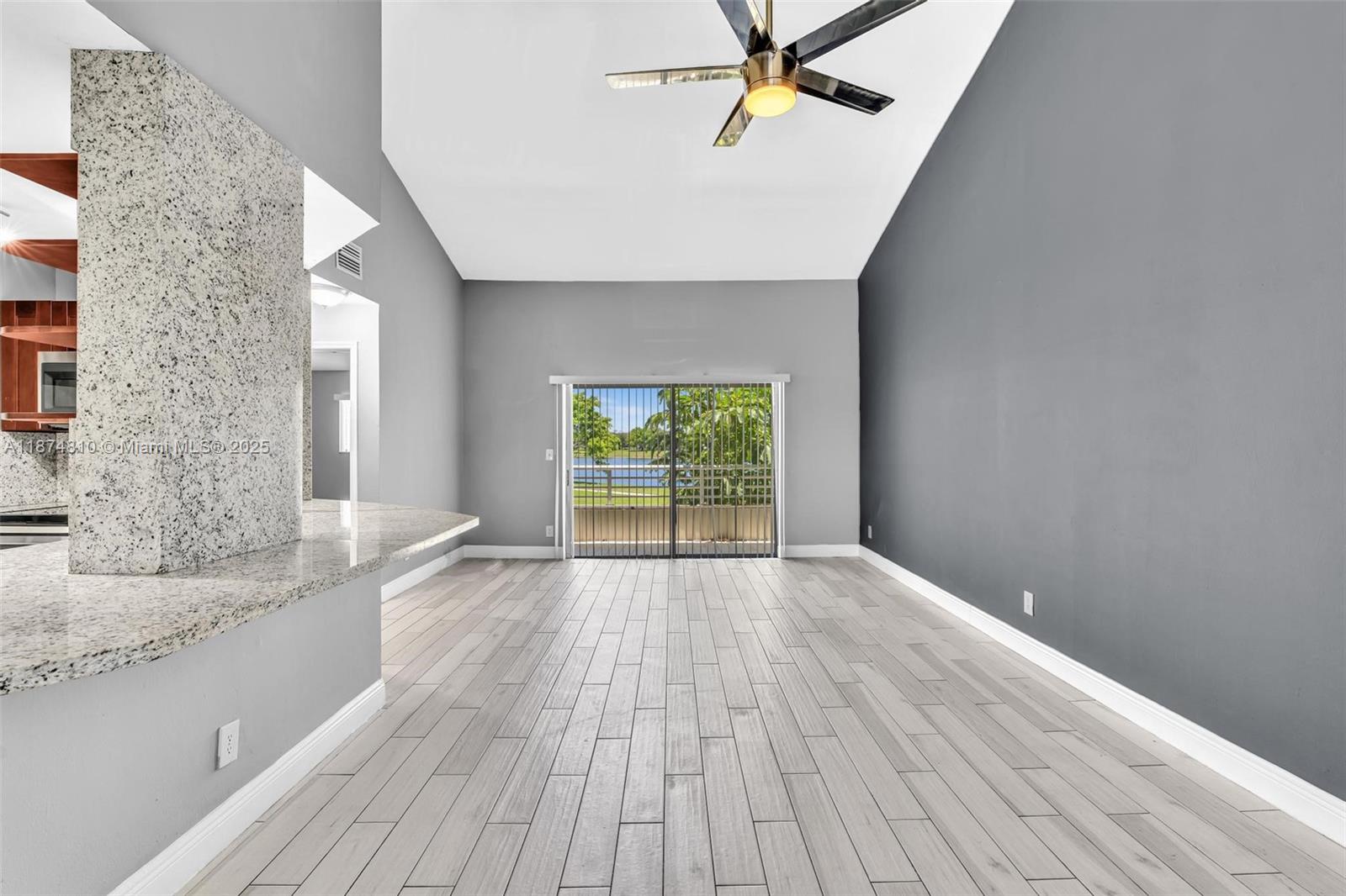 SUMMER LAKE - Residential Lease