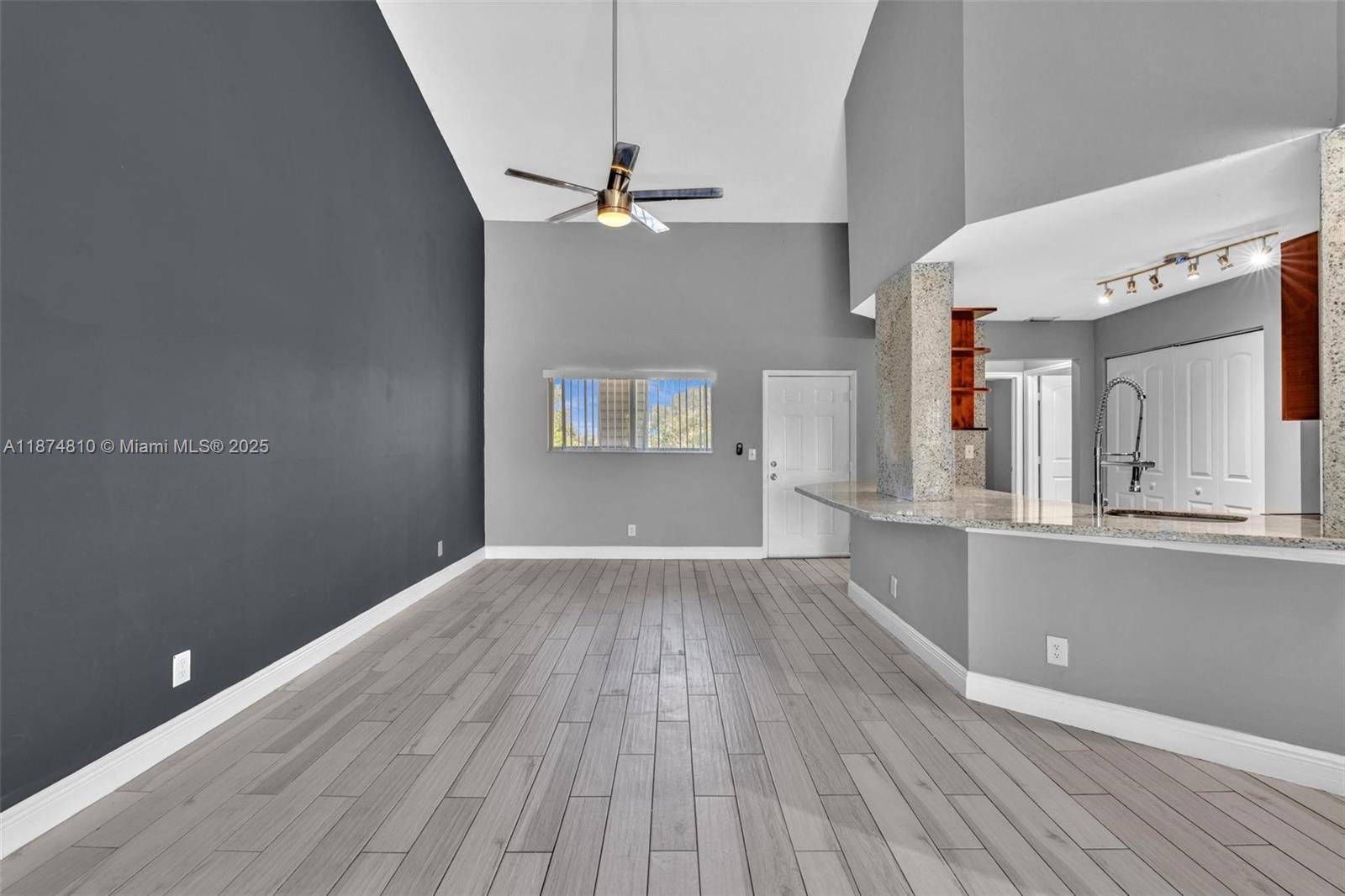 SUMMER LAKE - Residential Lease