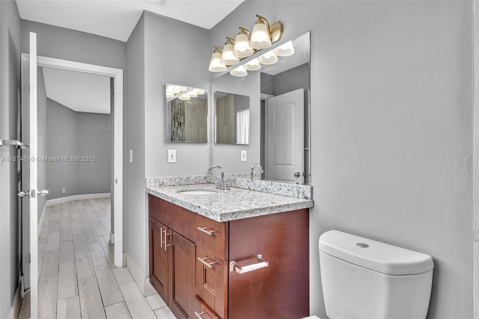 SUMMER LAKE - Residential Lease