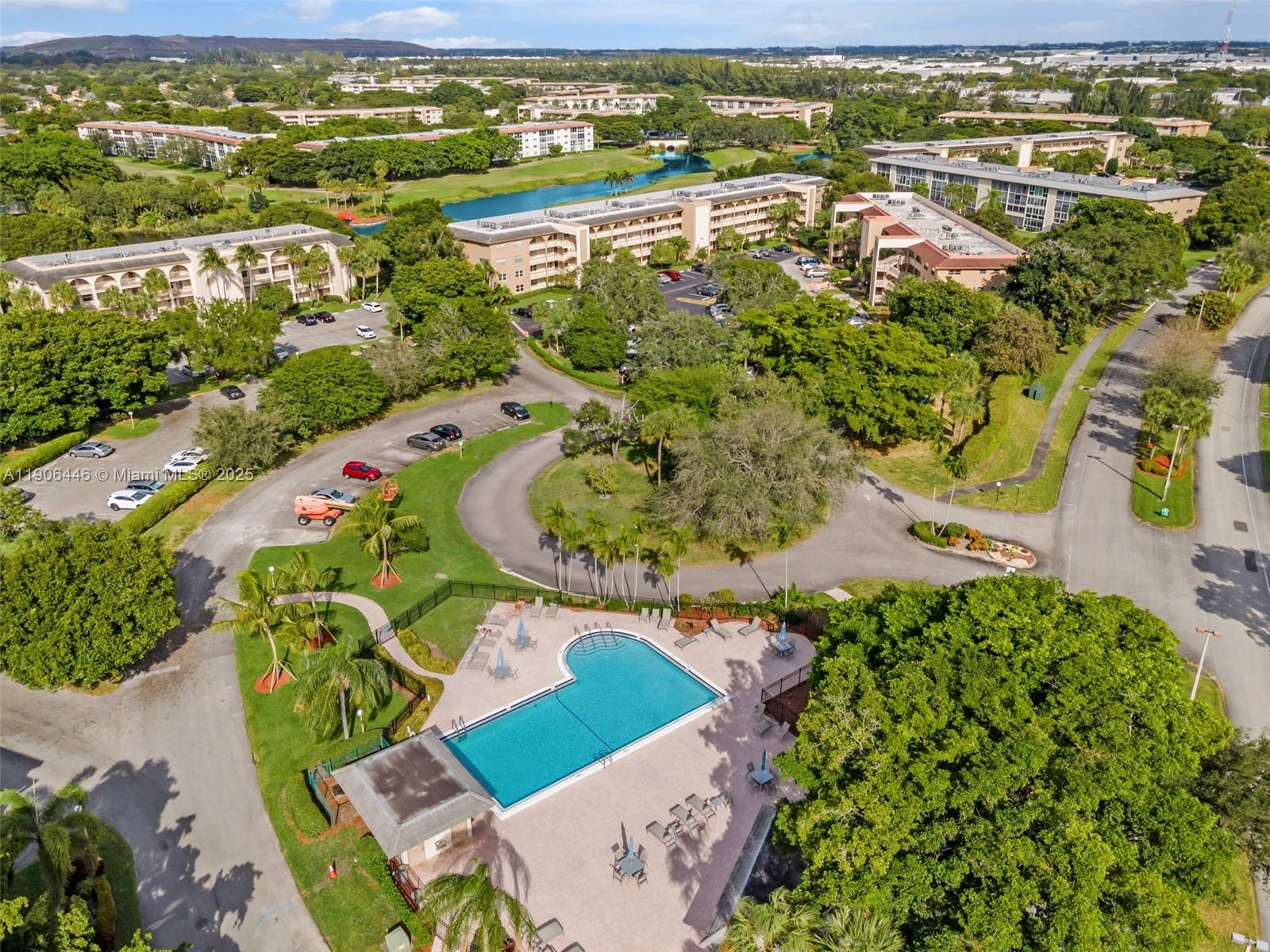 MARTINIQUE VILLAGE II D C - Residential