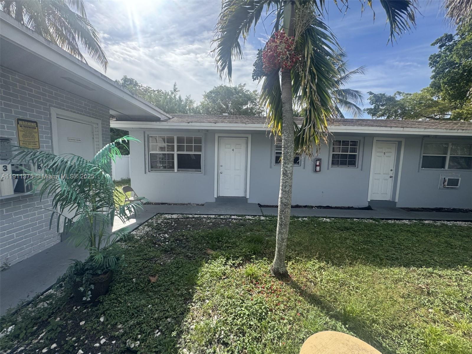 HALLANDALE PARK - Residential Lease