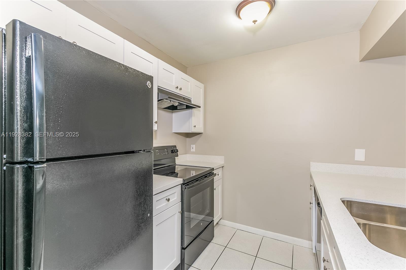 FOREST HILL VILLAGE 11 - Residential Lease