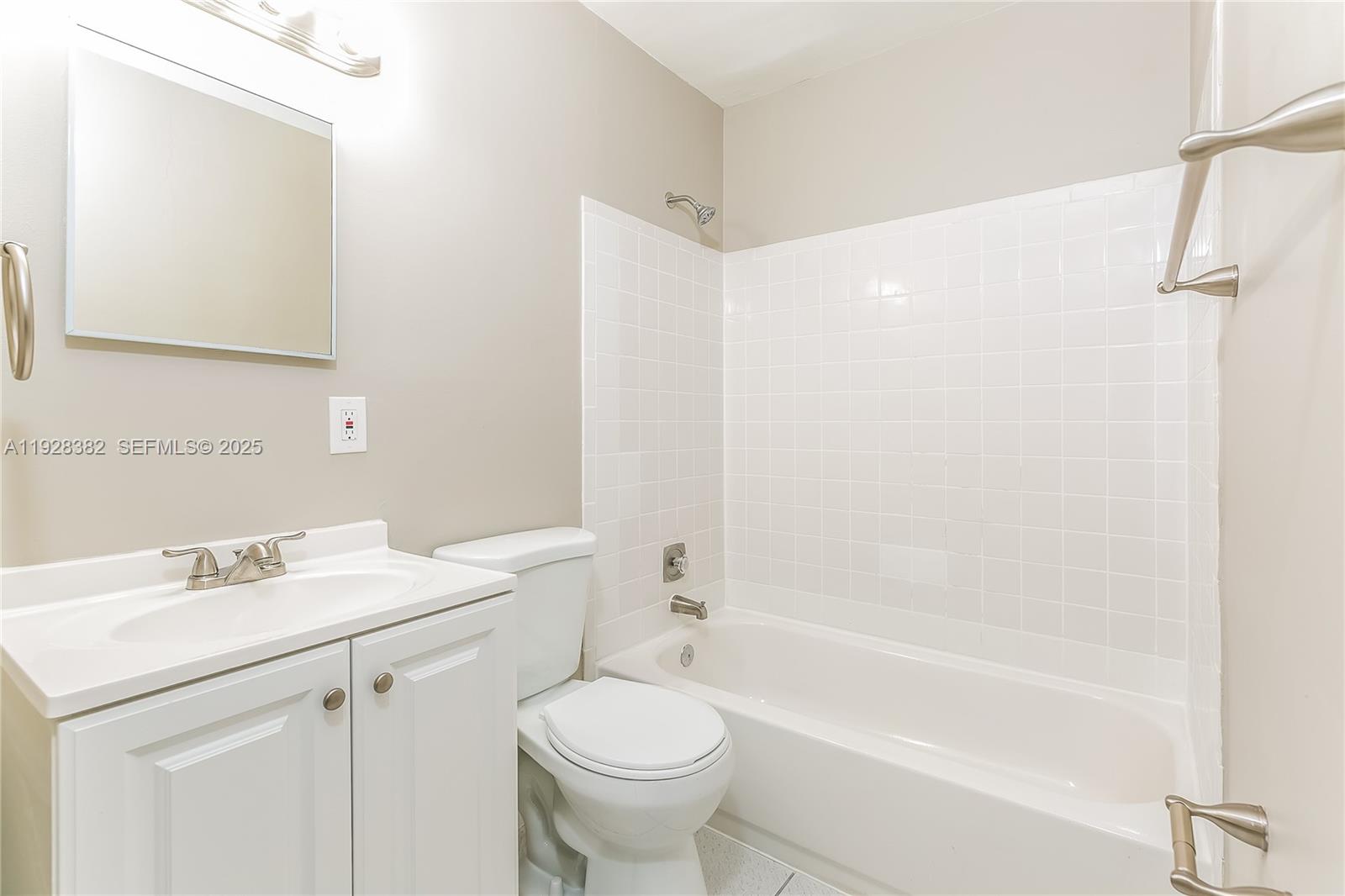 FOREST HILL VILLAGE 11 - Residential Lease