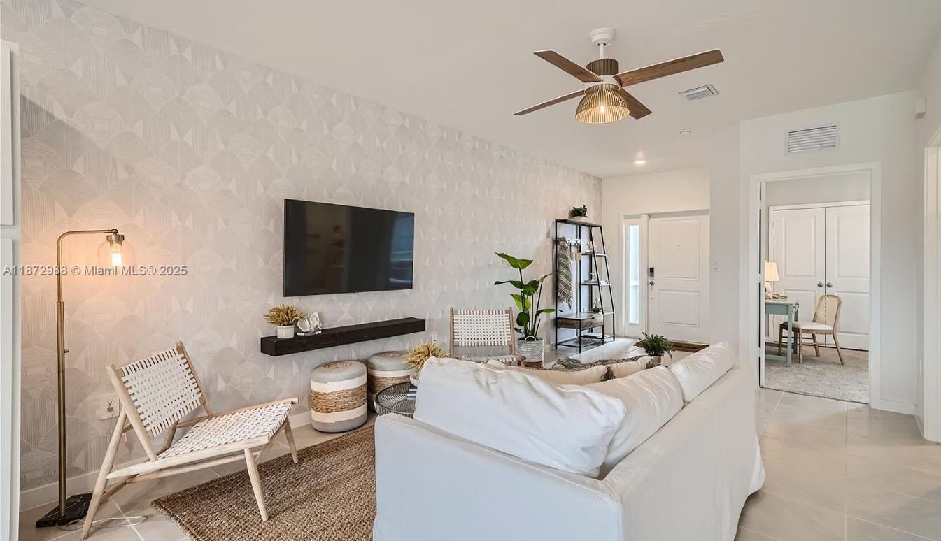 Palm Cay - Residential