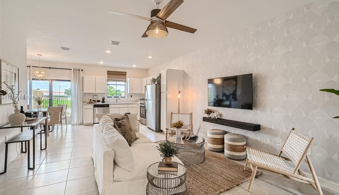 Palm Cay - Residential