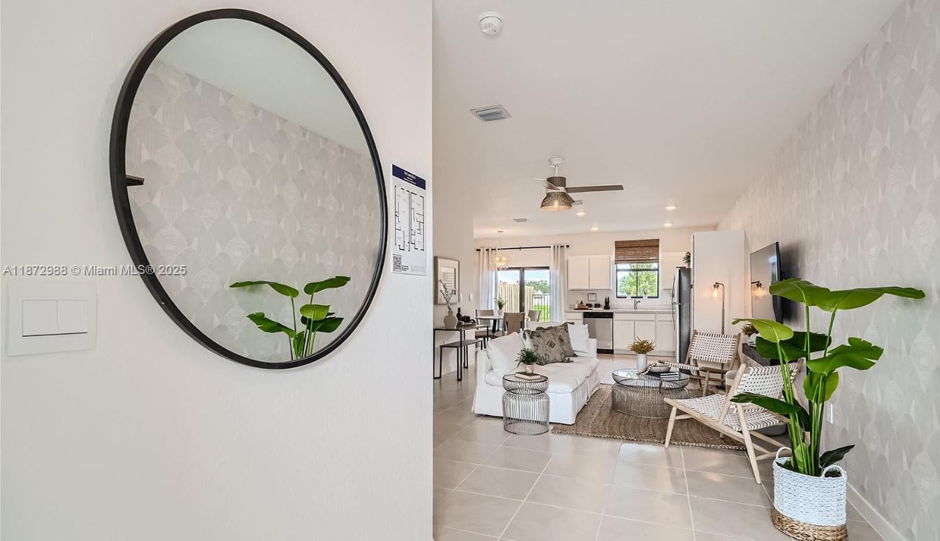 Palm Cay - Residential
