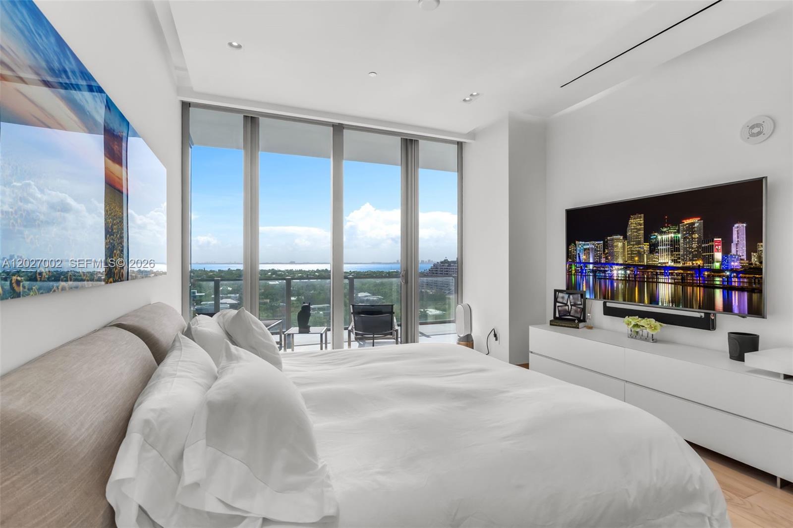 OCEANA KEY BISCAYNE CONDO - Residential