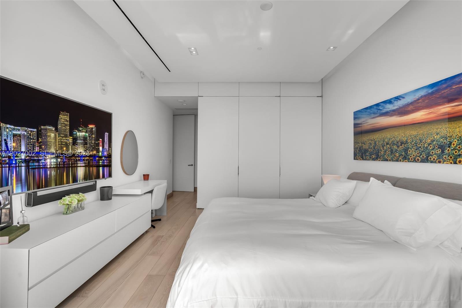 OCEANA KEY BISCAYNE CONDO - Residential