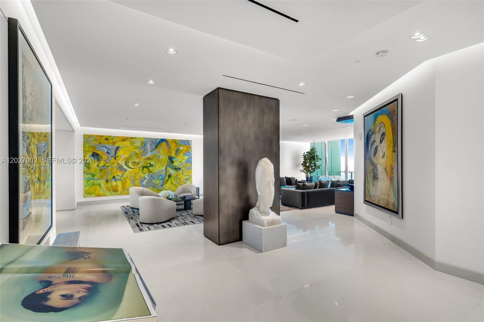 350 Ocean Dr LPH2N, Key Biscayne, FL, 33149/$18,500,000 3 350 Ocean Dr LPH2N