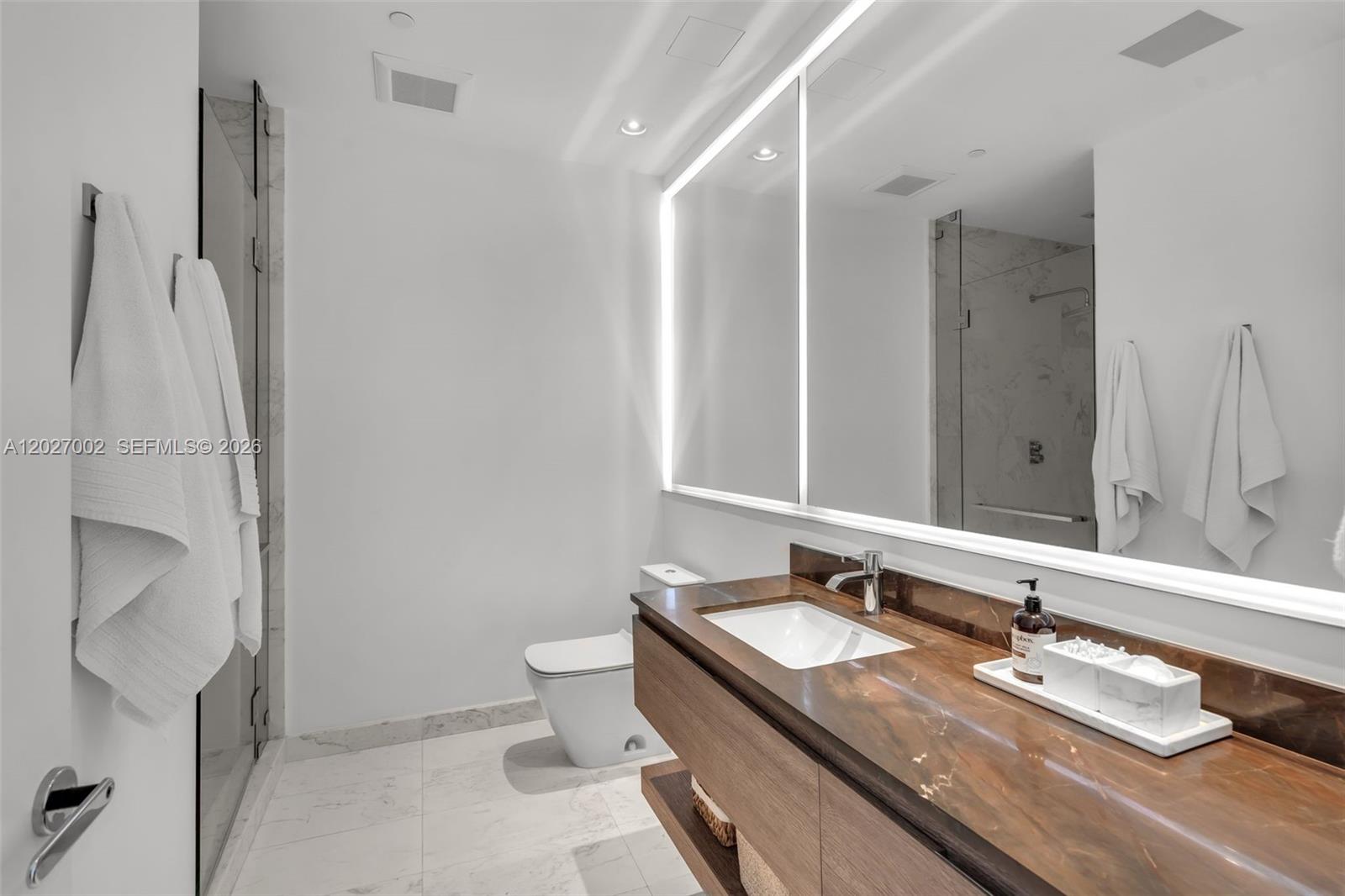 OCEANA KEY BISCAYNE CONDO - Residential