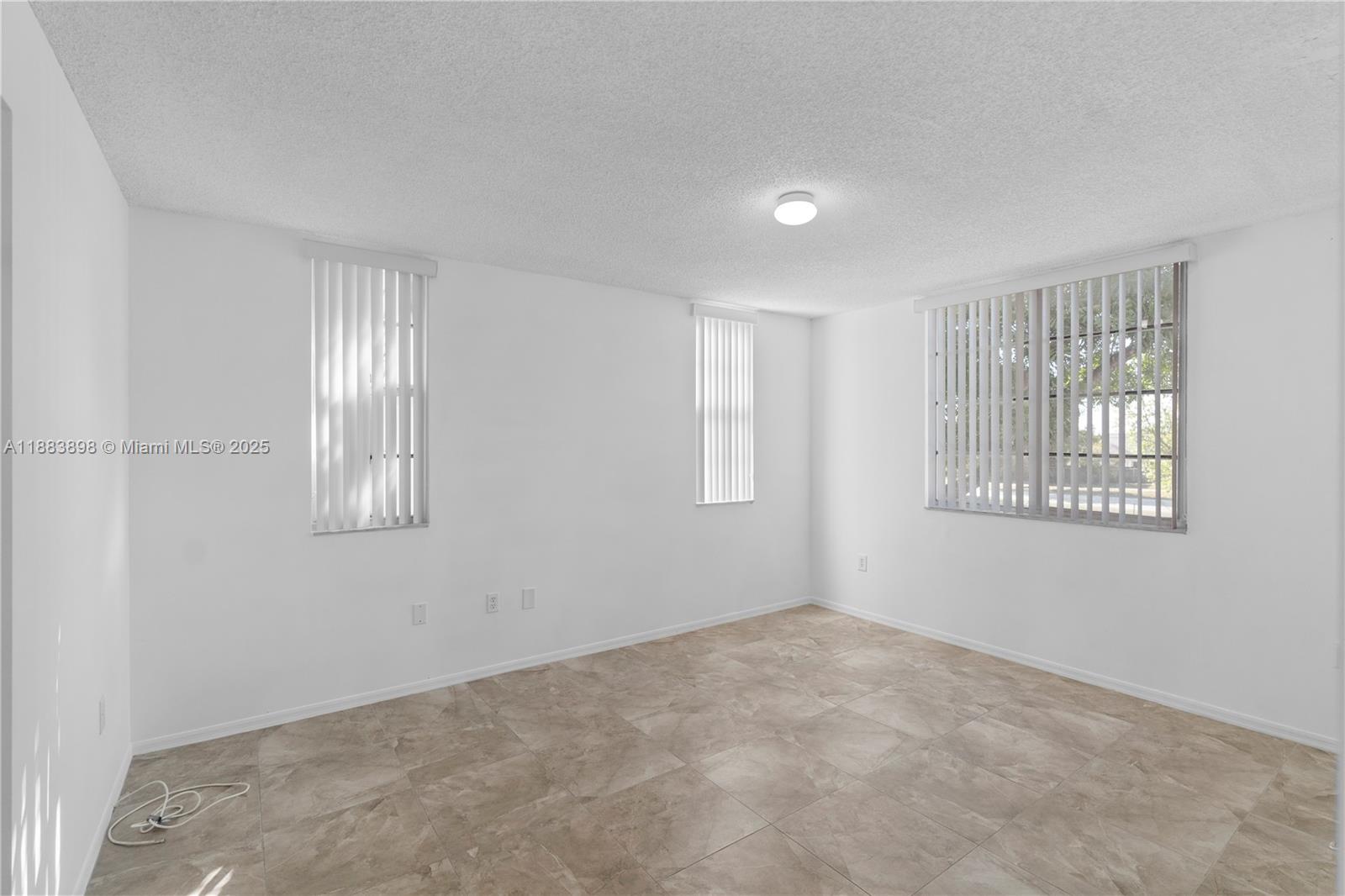 DEVONAIRE CONDO AT PEMBRO - Residential Lease