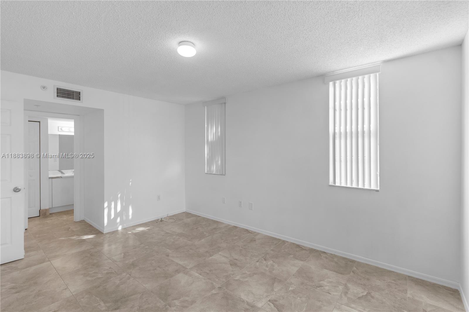 DEVONAIRE CONDO AT PEMBRO - Residential Lease