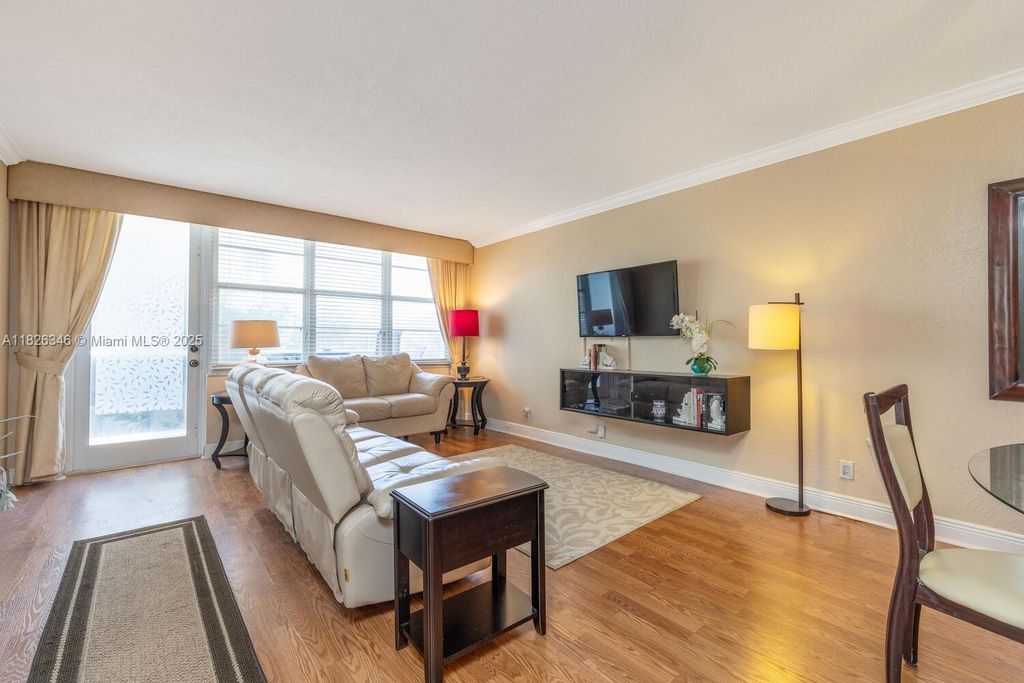 Photo of 3725 S Ocean Dr #422, Hollywood, FL 33019 (MLS # A11826346)