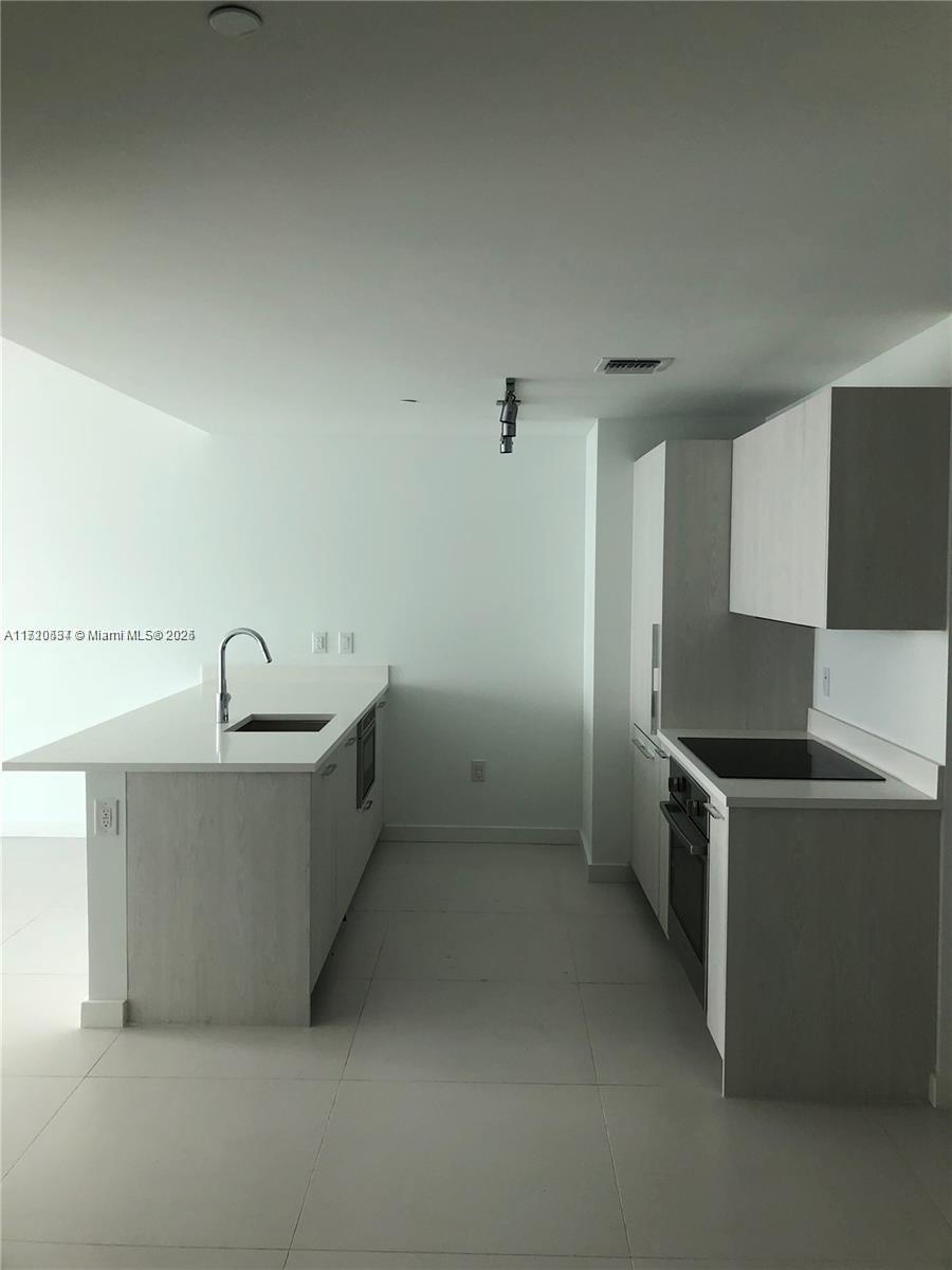 501 NE 31st St 3310