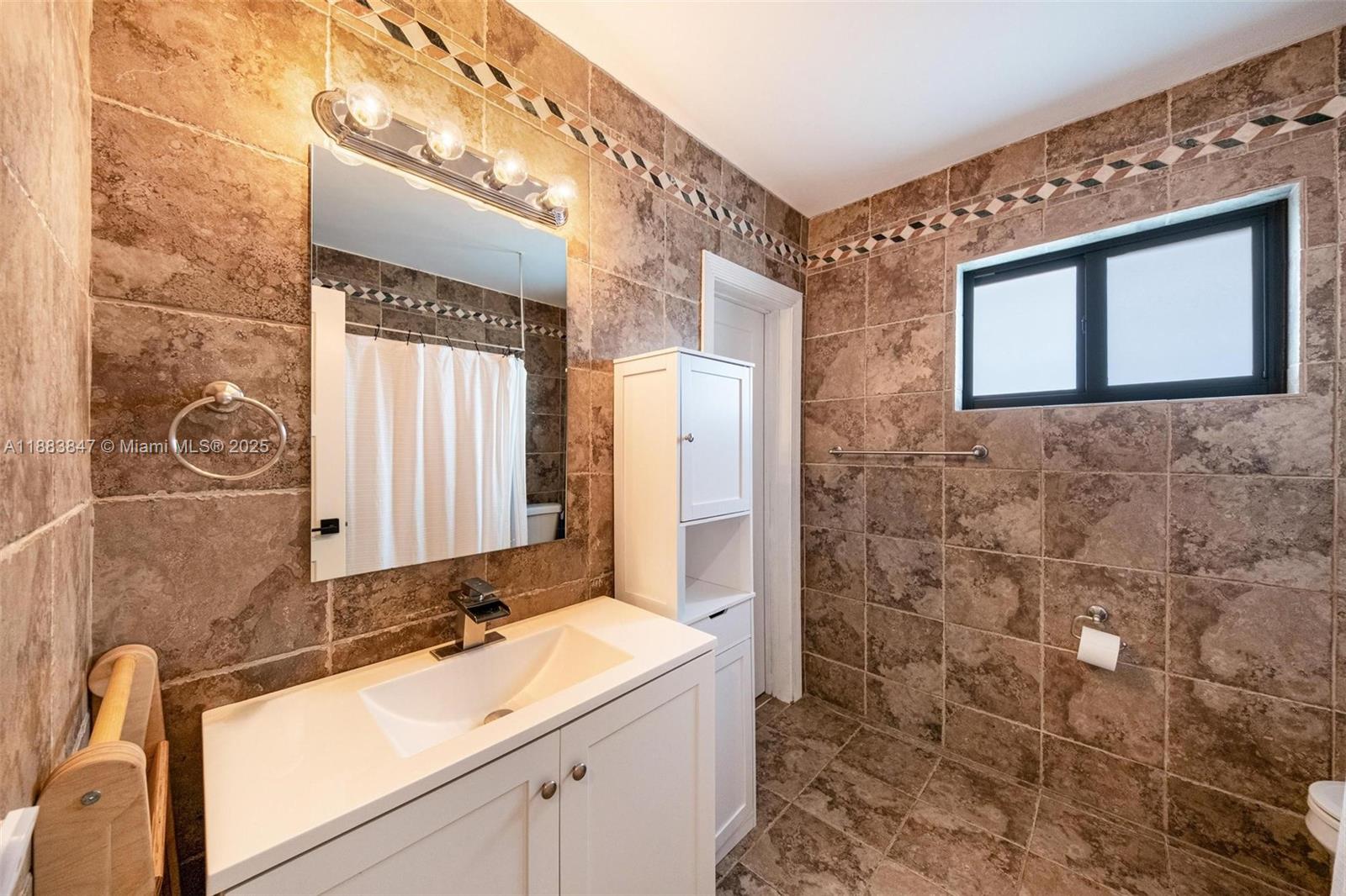 BISCAYNE GARDENS SEC H PA - Residential