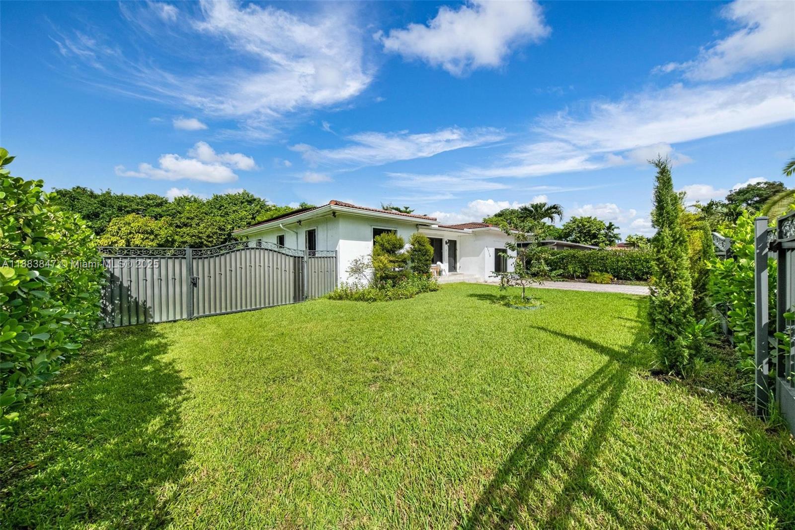 BISCAYNE GARDENS SEC H PA - Residential