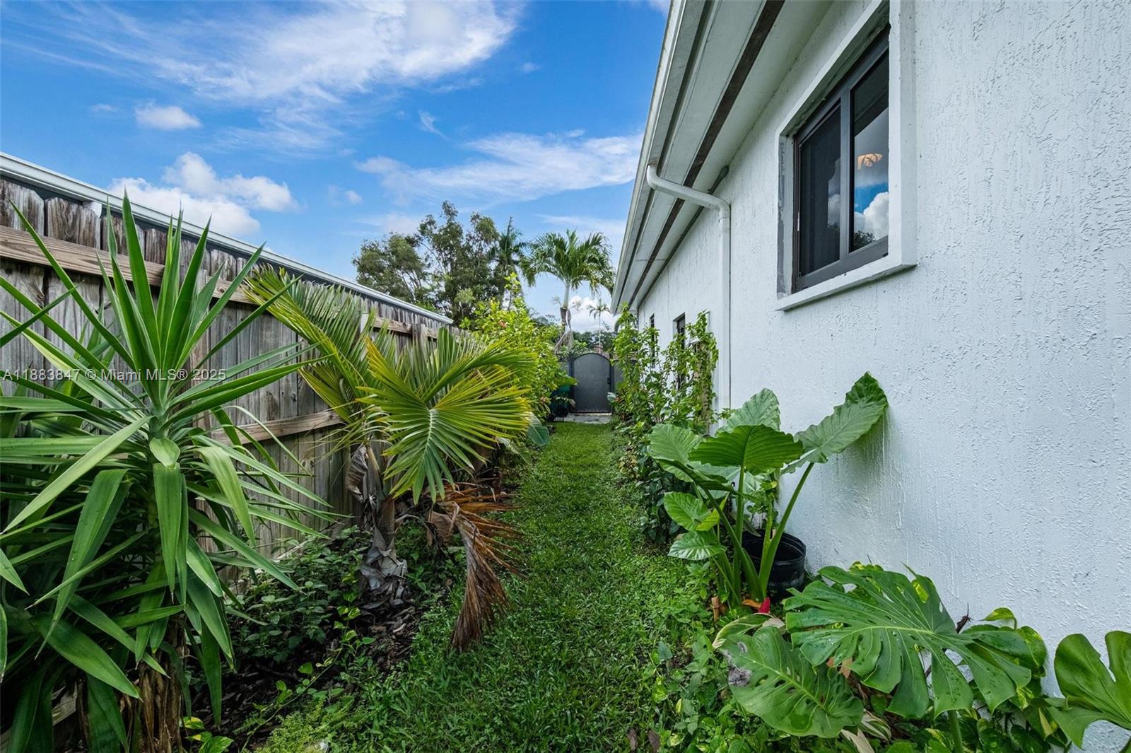 BISCAYNE GARDENS SEC H PA - Residential