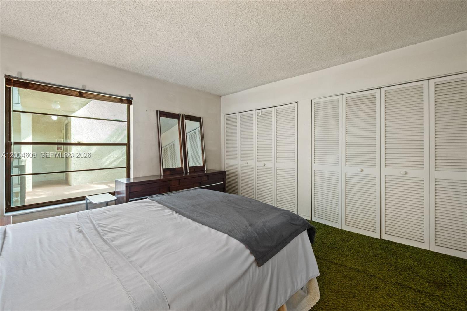 709 Curtiss Parkway Condo - Residential