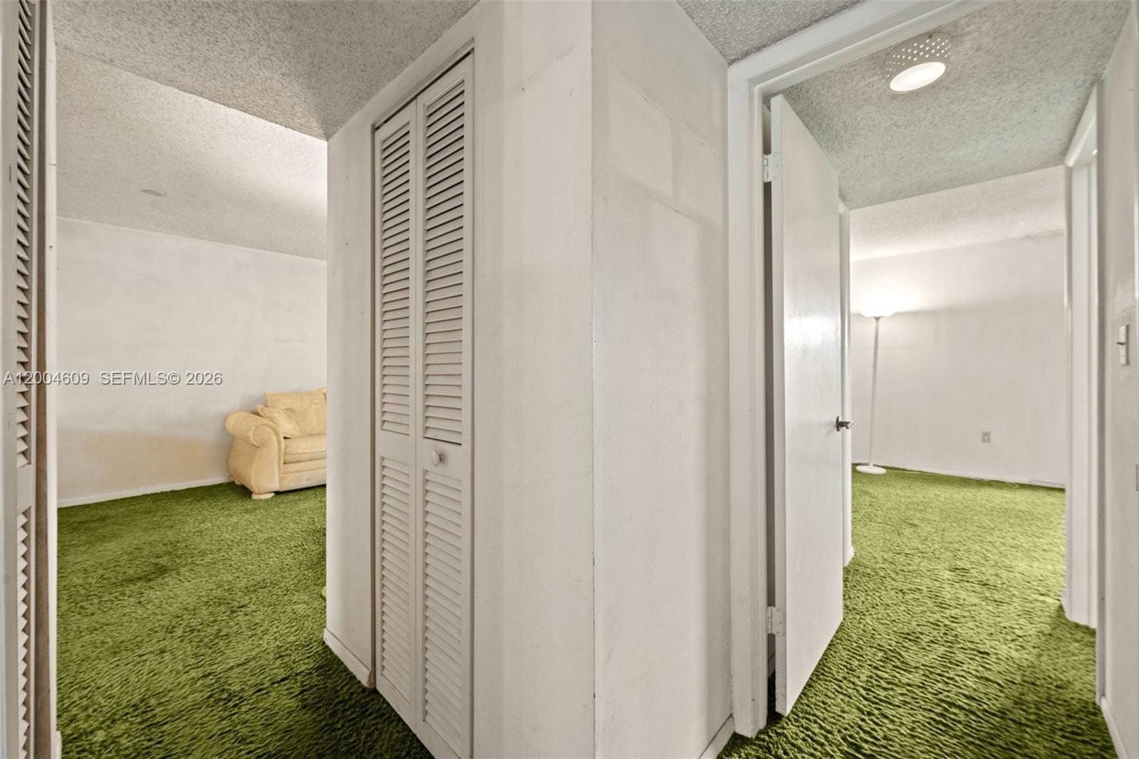 709 Curtiss Parkway Condo - Residential