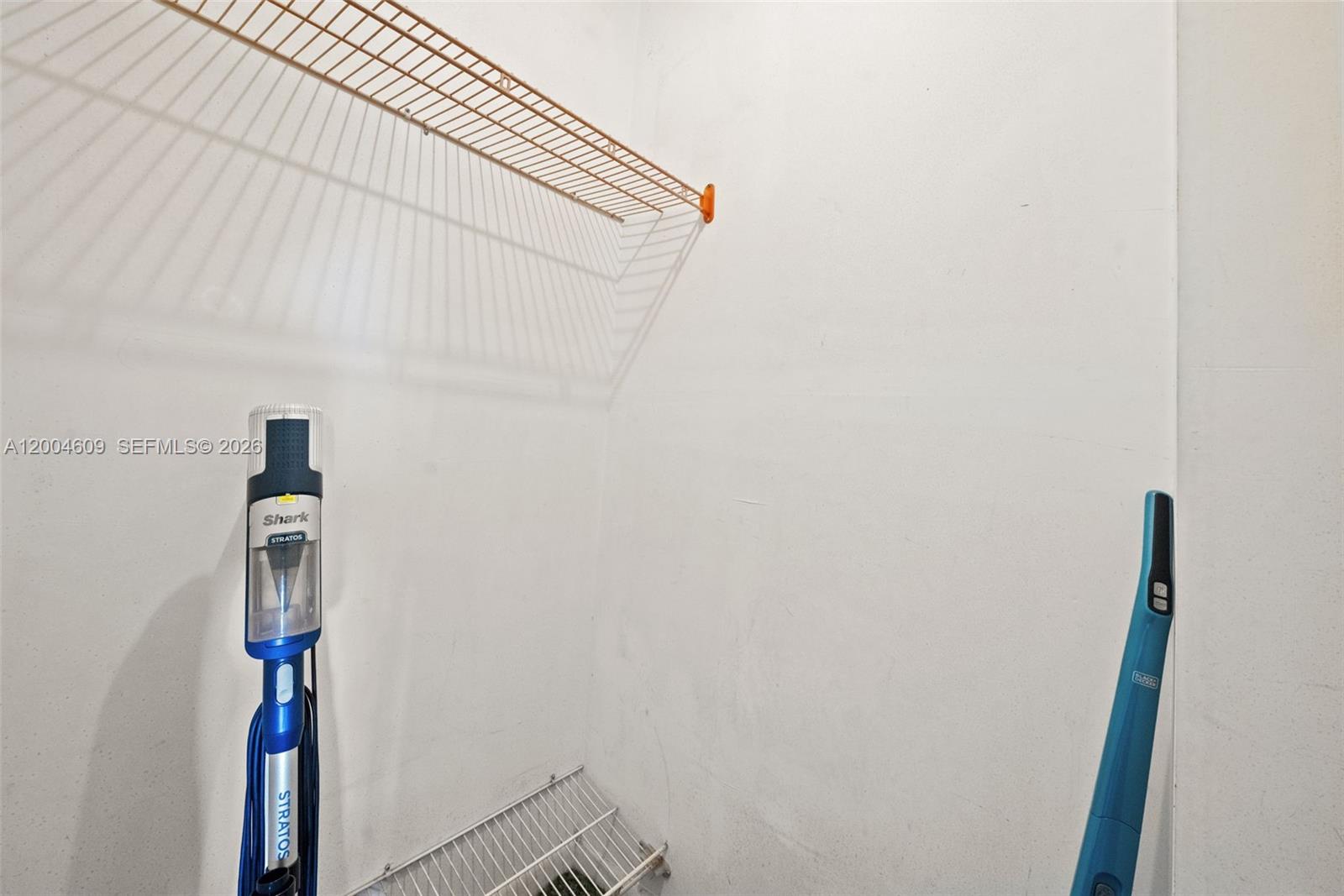 709 Curtiss Parkway Condo - Residential