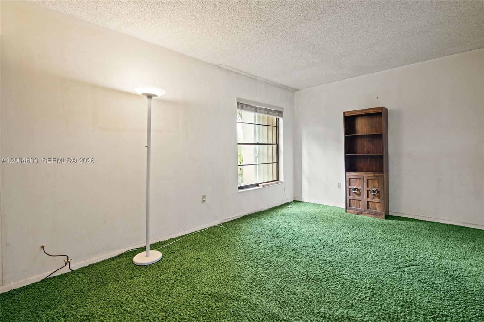 709 Curtiss Parkway Condo - Residential