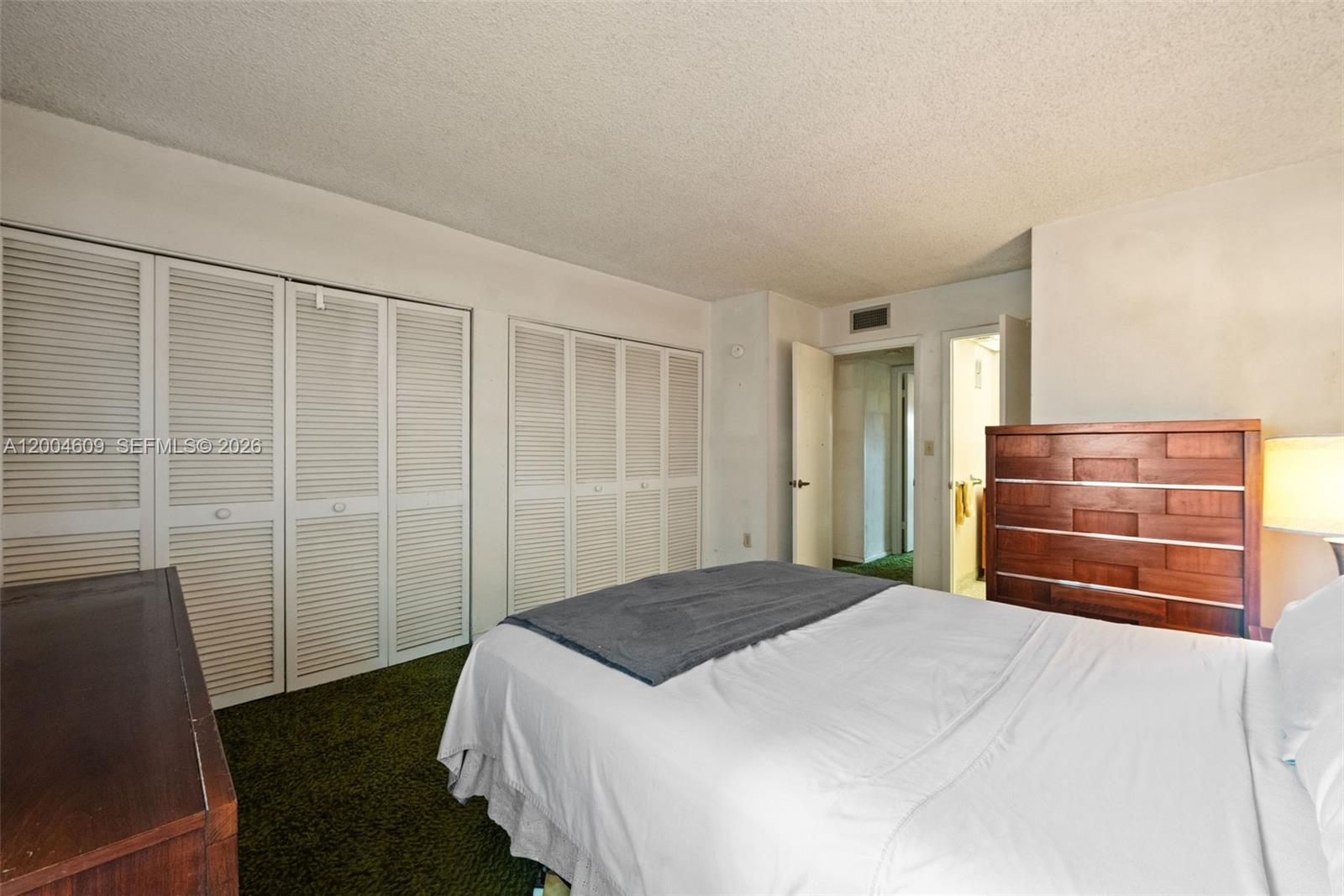 709 Curtiss Parkway Condo - Residential