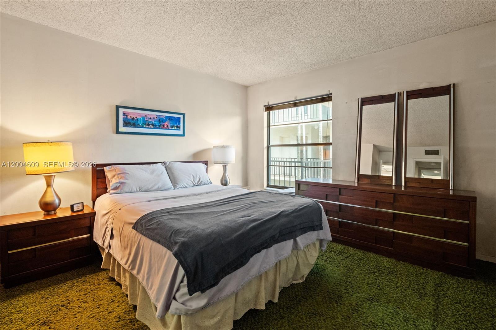 709 Curtiss Parkway Condo - Residential