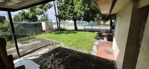 Tiny photo for 610 E 6th Pl, Hialeah, FL 33010 (MLS # A12026702)