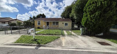 Photo of 610 E 6th Pl, Hialeah, FL 33010 (MLS # A12026702)