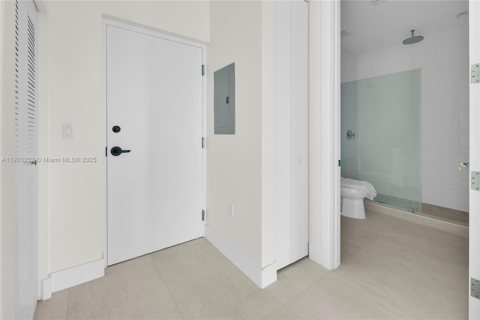 LAWRENCE ESTATE LAND CO - Residential Lease