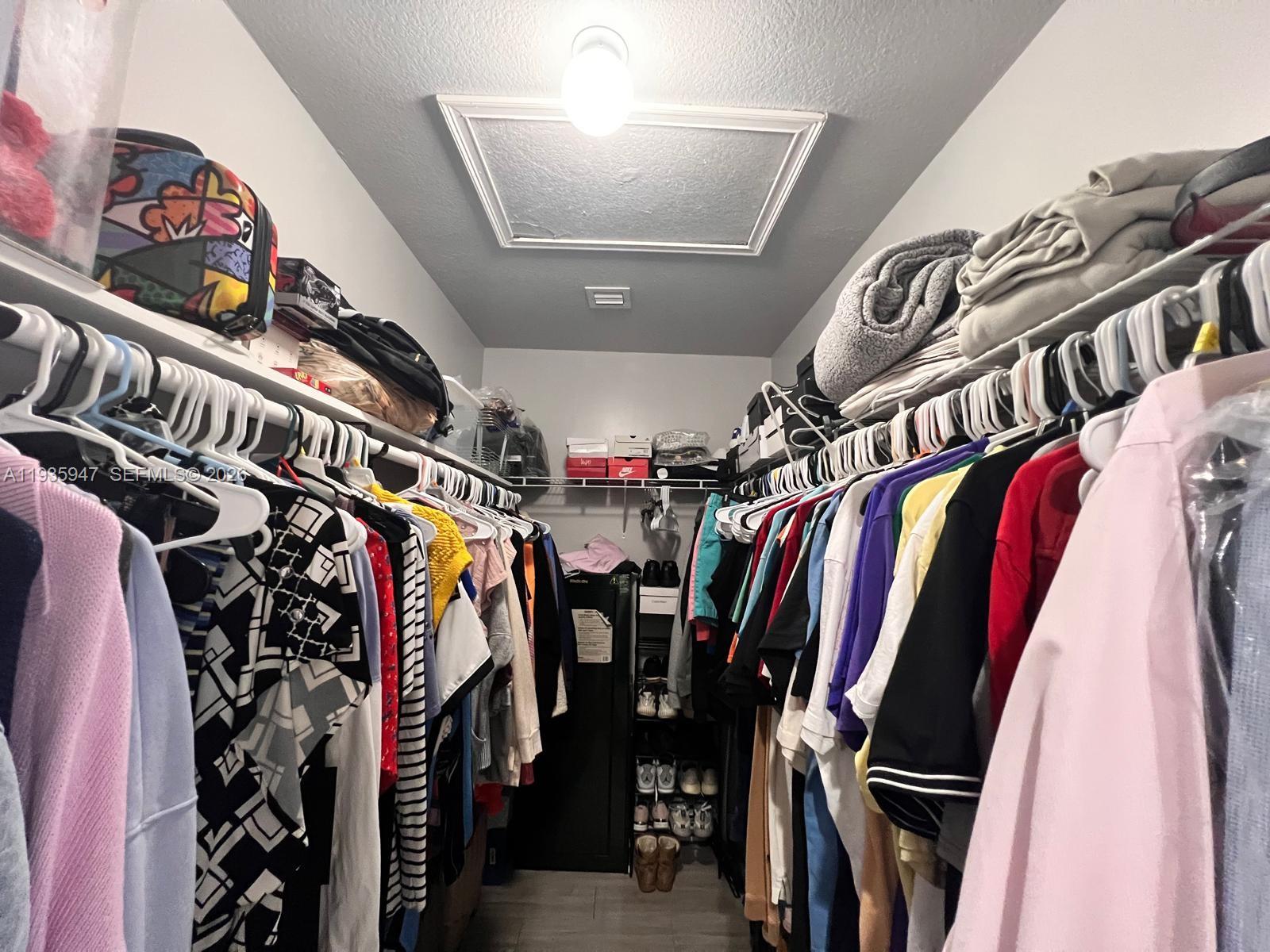 HIALEAH HEIGHTS - Residential