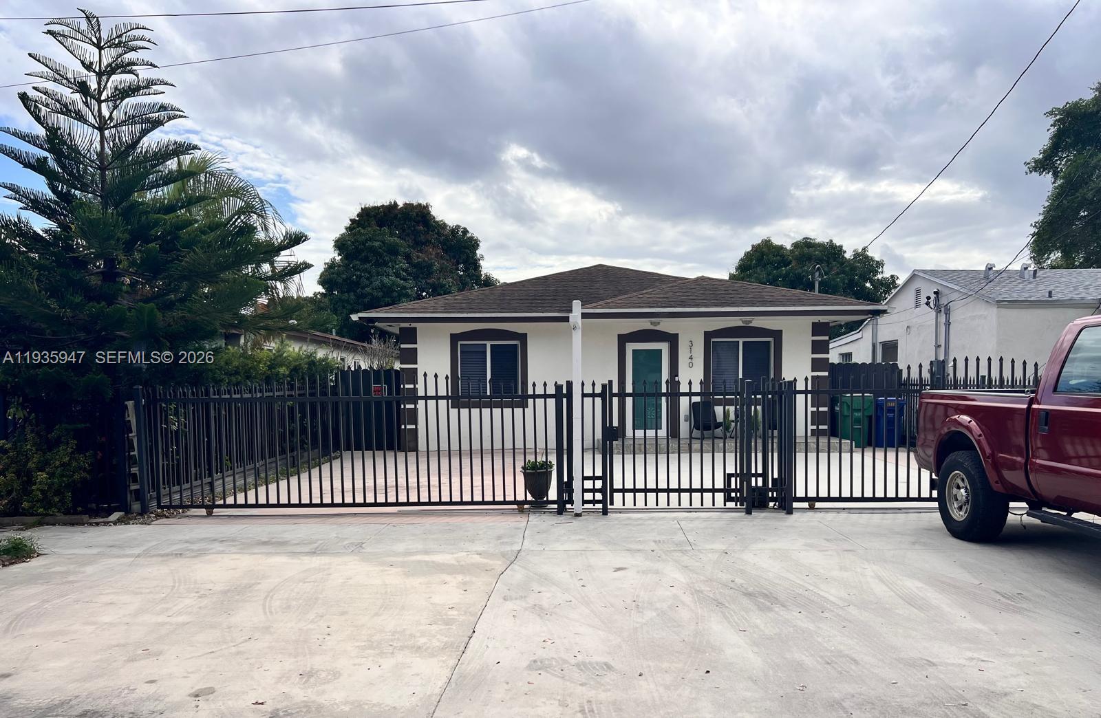 HIALEAH HEIGHTS - Residential
