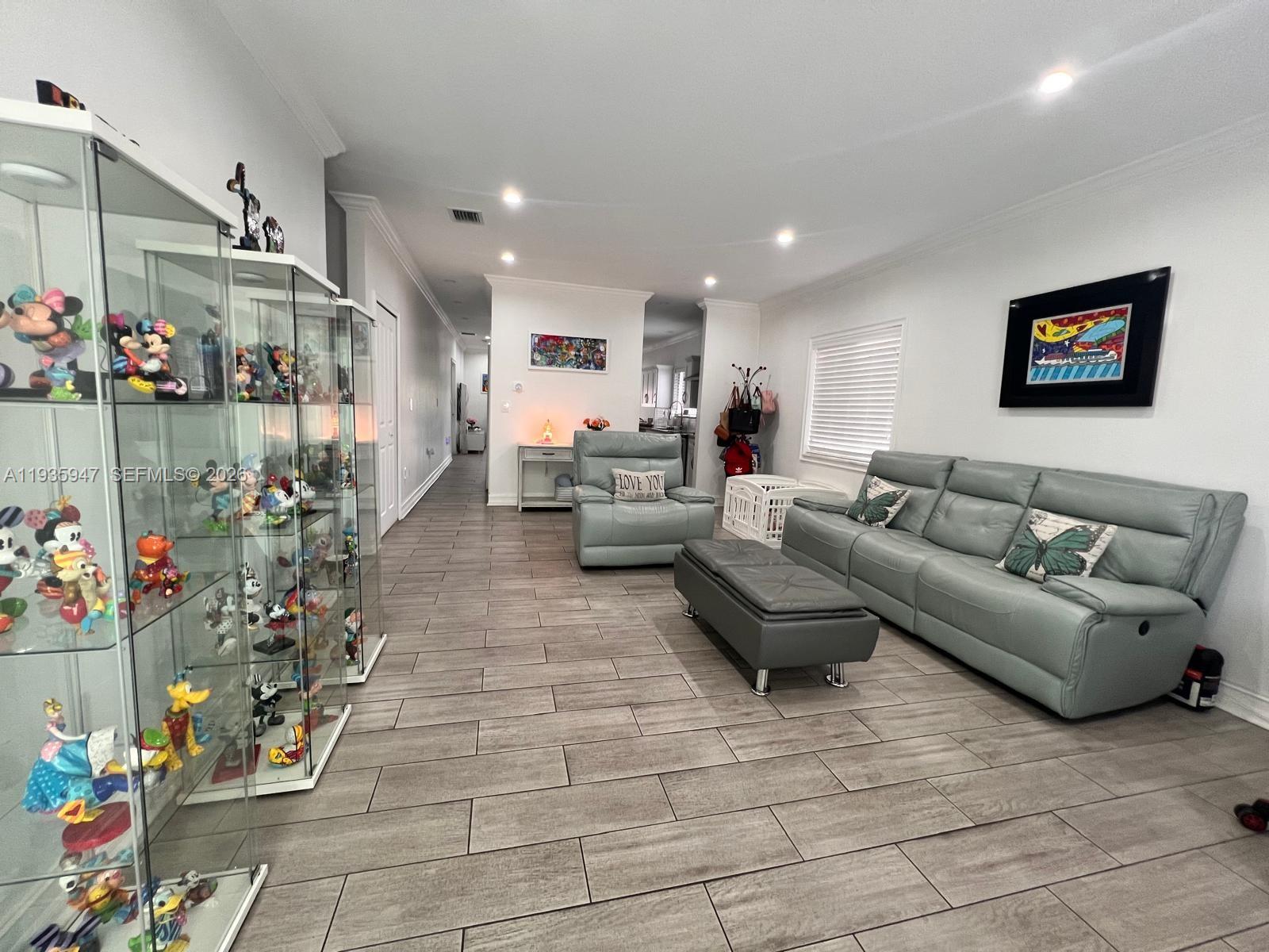 HIALEAH HEIGHTS - Residential