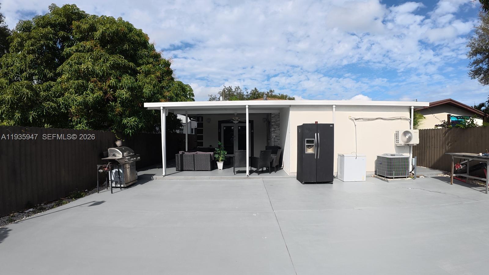 HIALEAH HEIGHTS - Residential