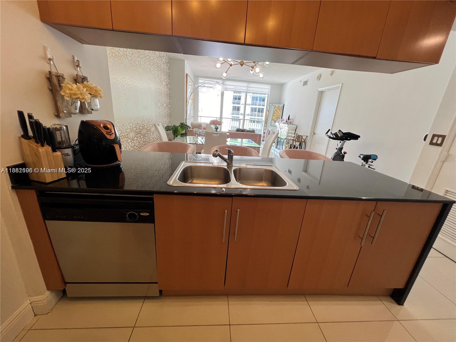 OPERA TOWER CONDO - Residential Lease
