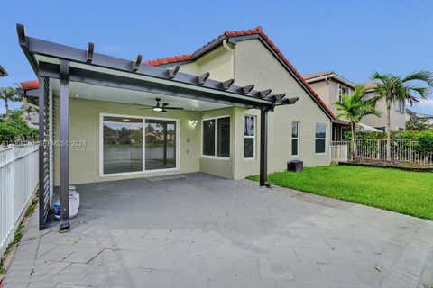 Tiny photo for 17961 SW 27th St, Miramar, FL 33029 (MLS # A12006250)