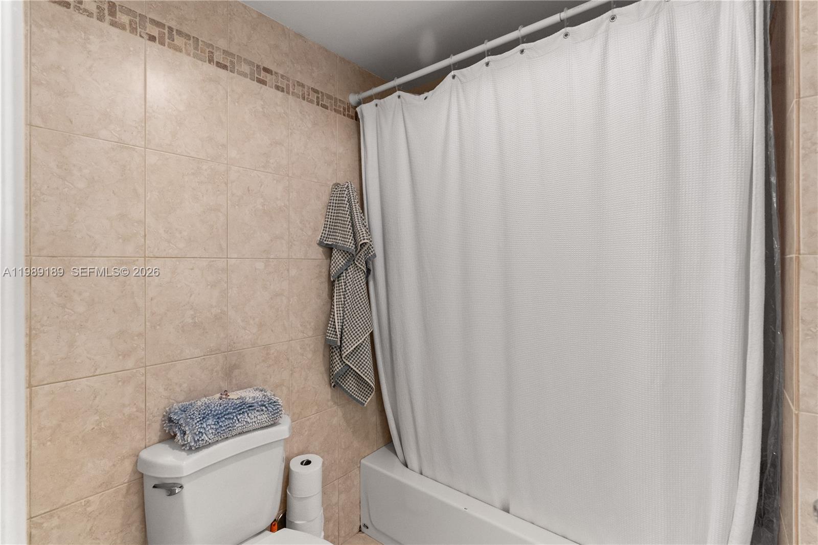 THE YACHT CLUB AT AVENTUR - Residential