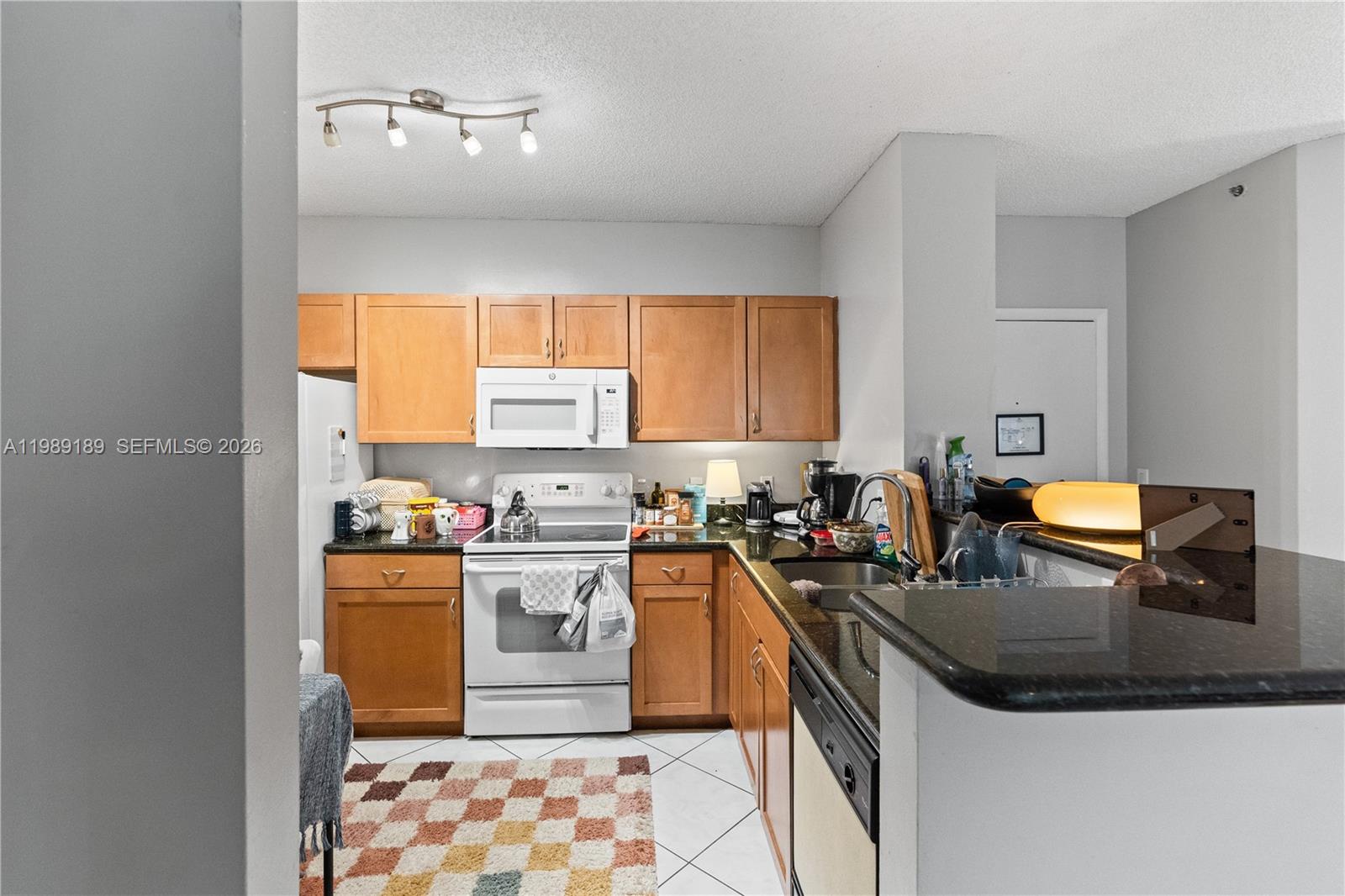 THE YACHT CLUB AT AVENTUR - Residential