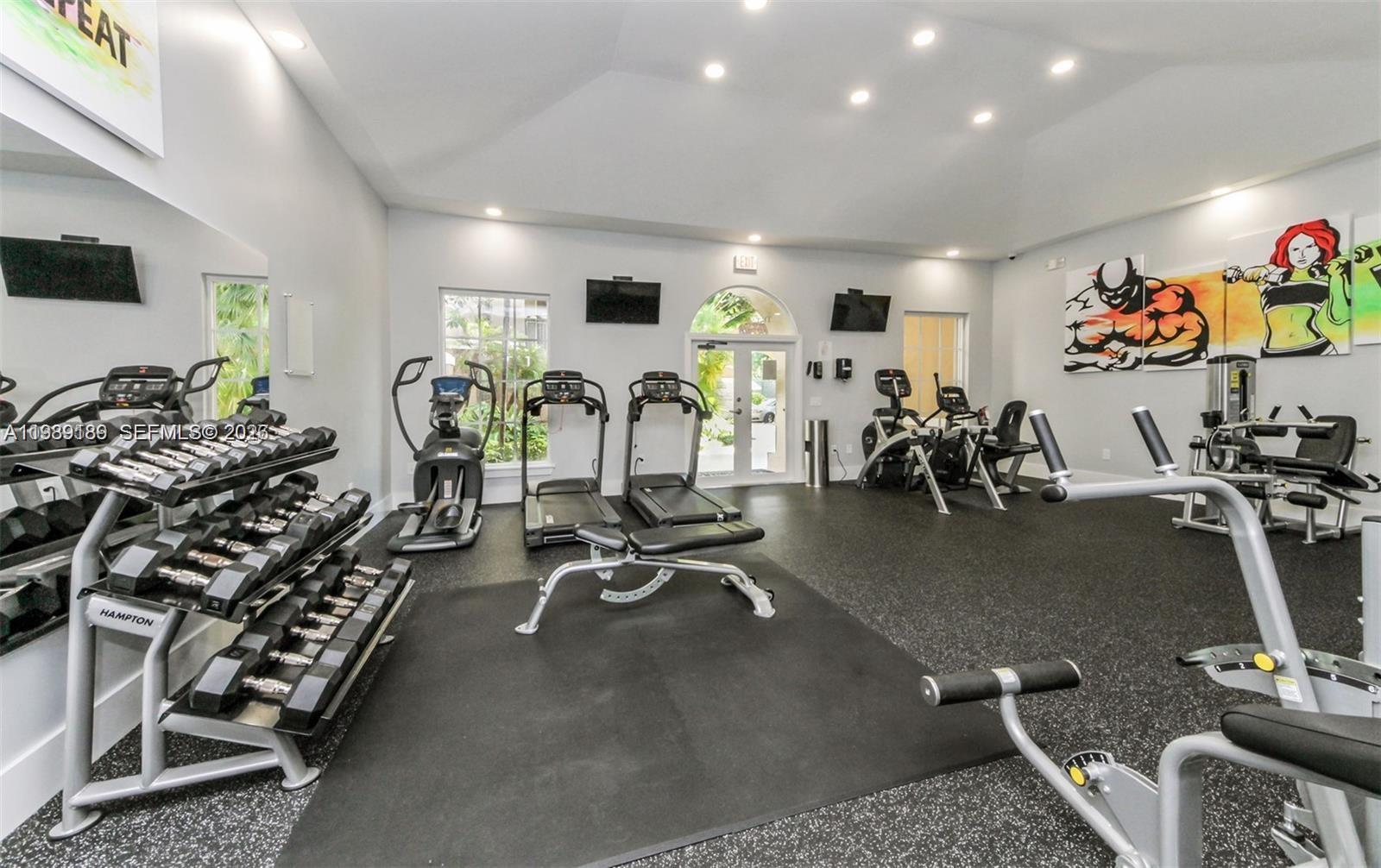 THE YACHT CLUB AT AVENTUR - Residential