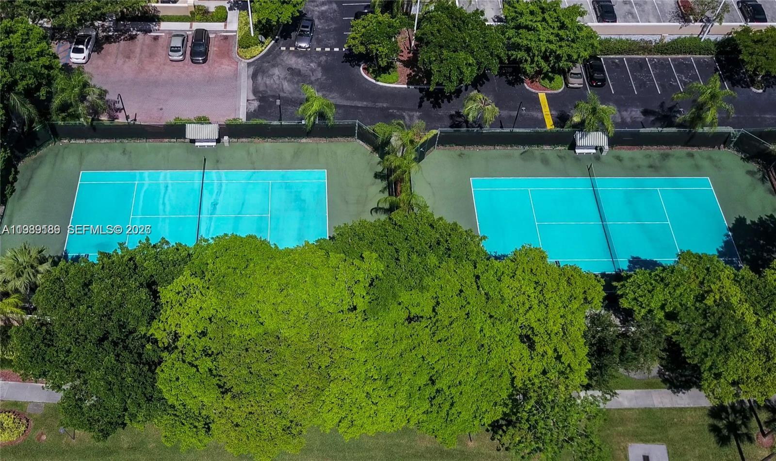 THE YACHT CLUB AT AVENTUR - Residential