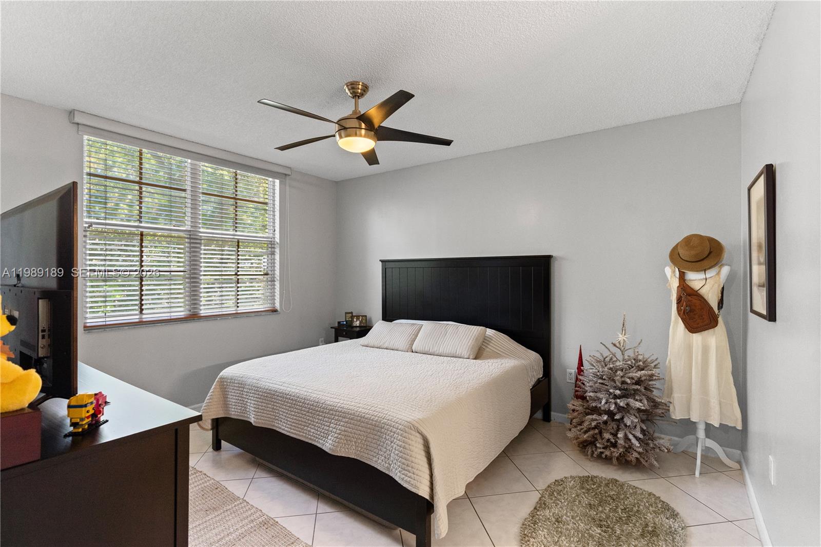 THE YACHT CLUB AT AVENTUR - Residential